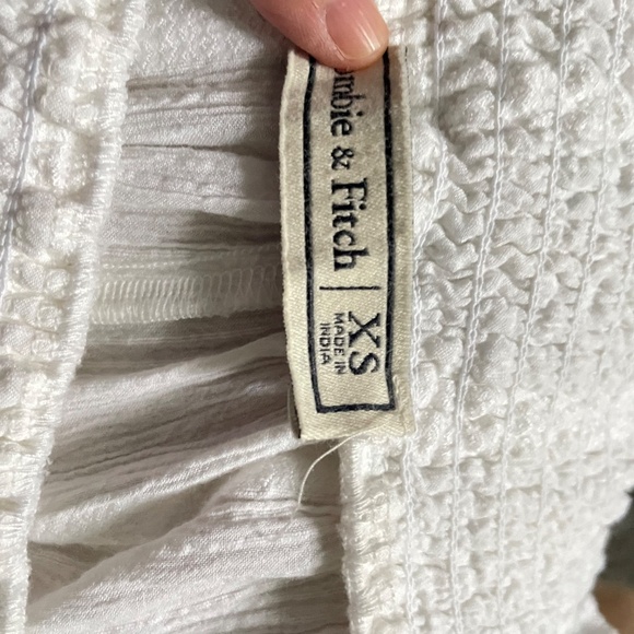 Abercrombie off the shoulder top - Picture 3 of 4